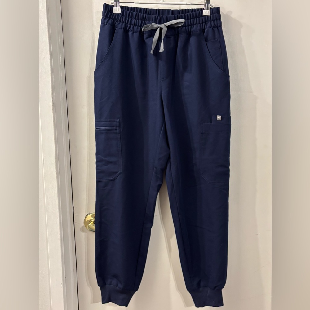 Figs Uman Navy